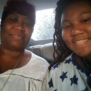 Meet your Posher, Angeline